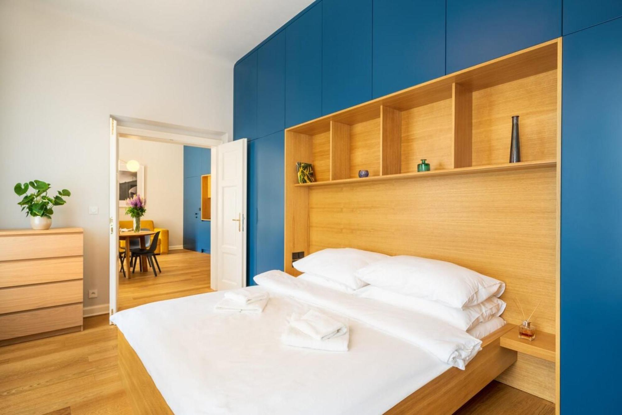 Quiet City Center Apartment In Hip & Foodie Area Прага Екстериор снимка