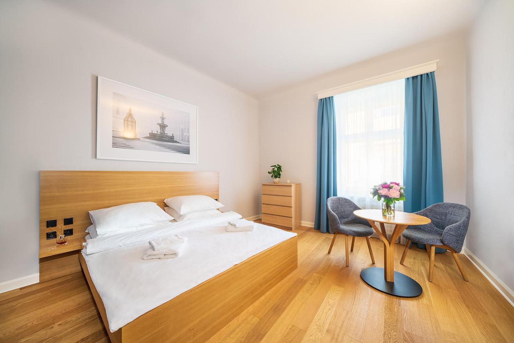 Quiet City Center Apartment In Hip & Foodie Area Прага Екстериор снимка