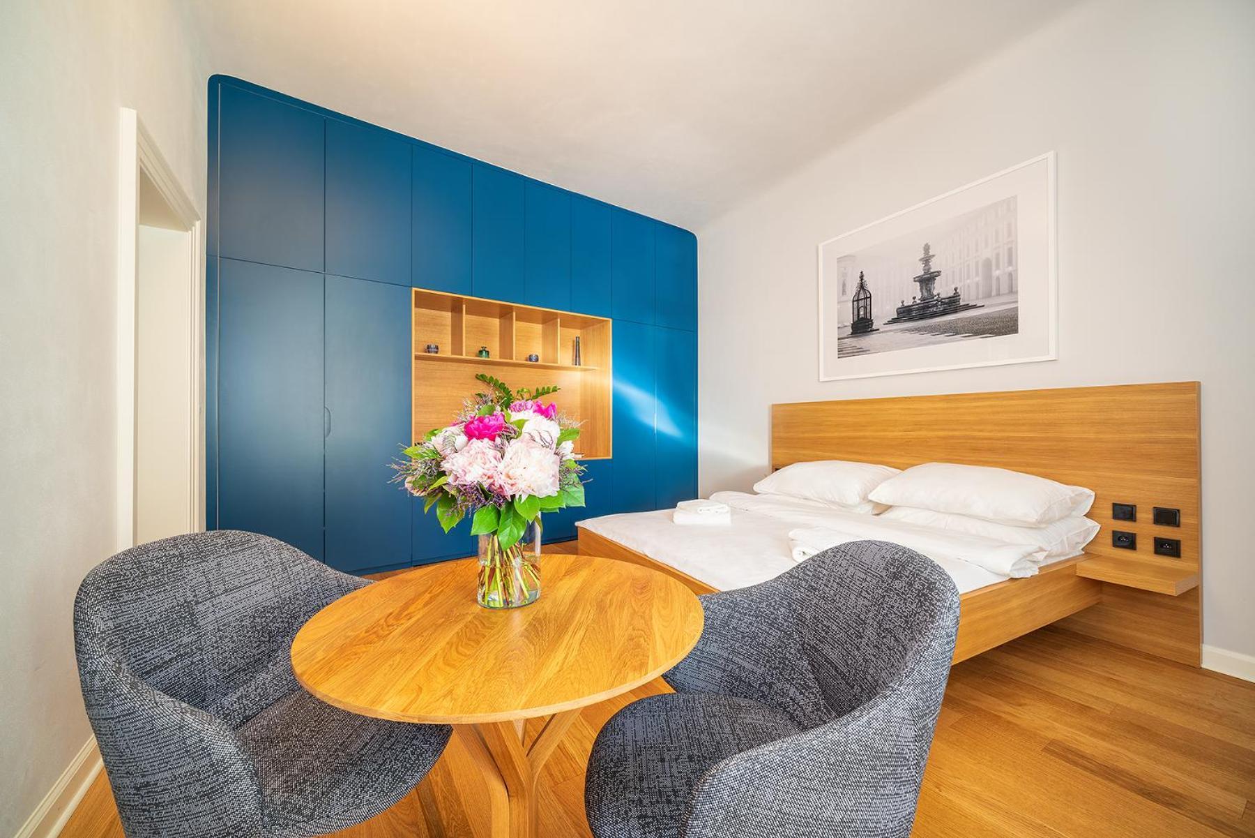 Quiet City Center Apartment In Hip & Foodie Area Прага Екстериор снимка